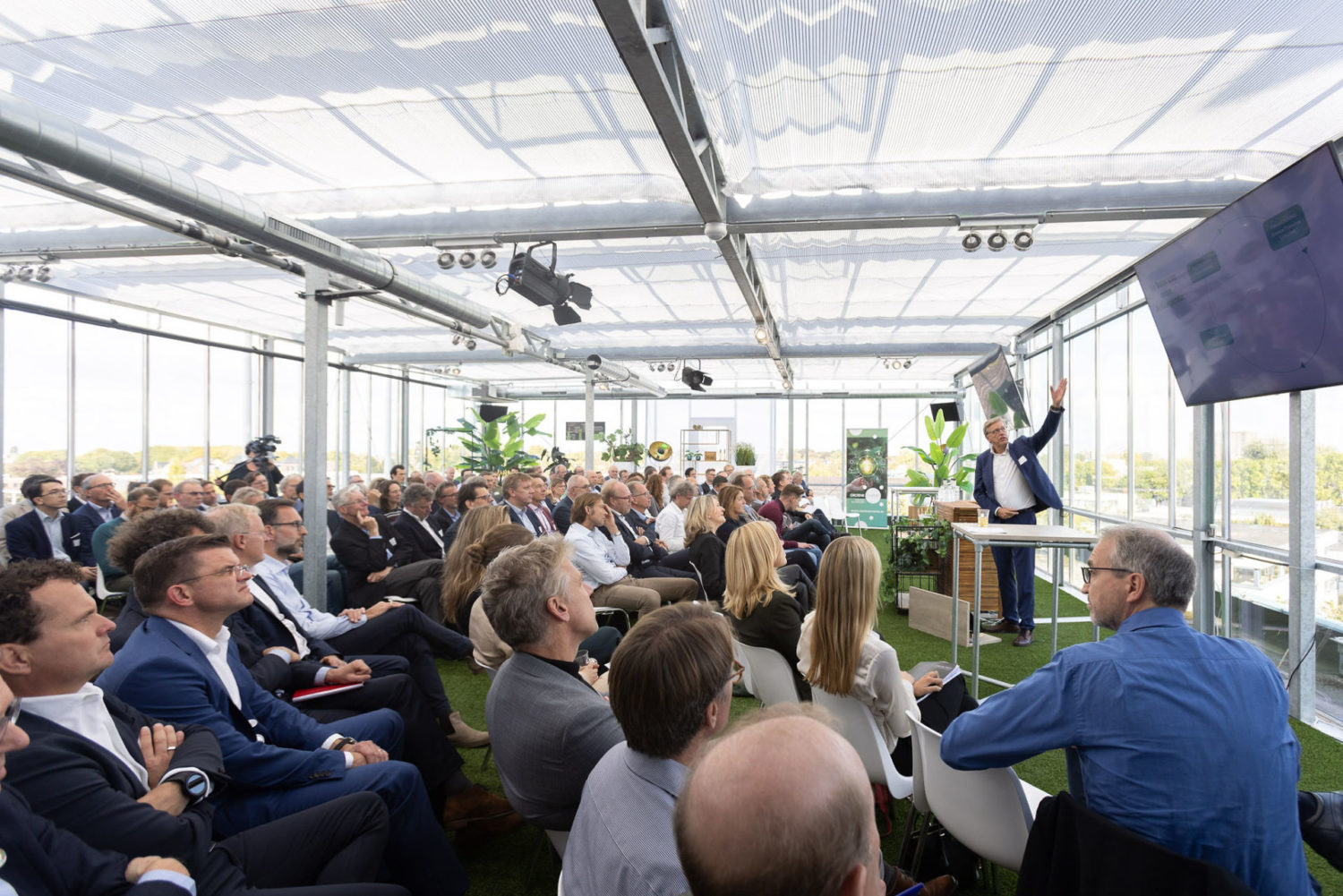 Overgang naar groene chemie moet sneller