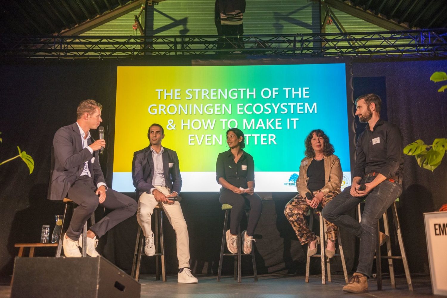 De paneldiscussie tijdens het Startup festival 2022